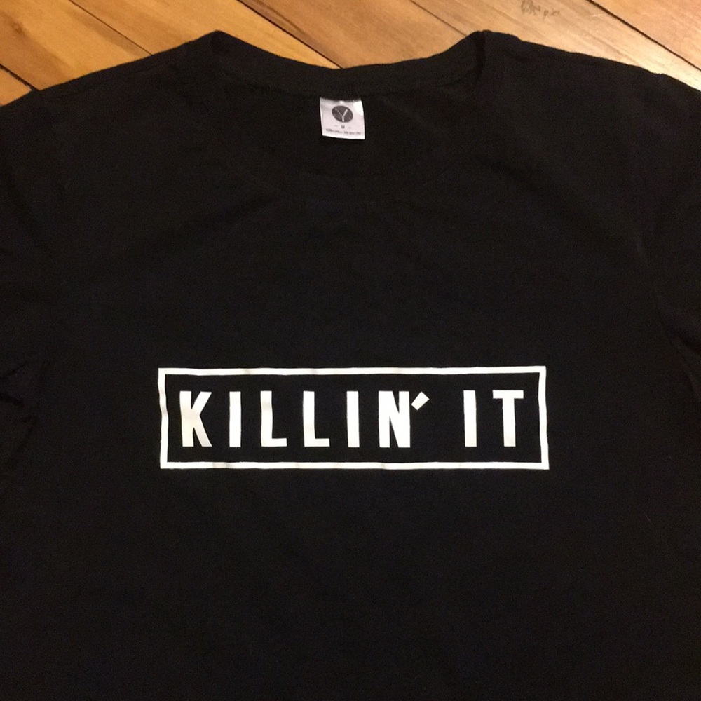 Black “Killin’ It” t-shirt